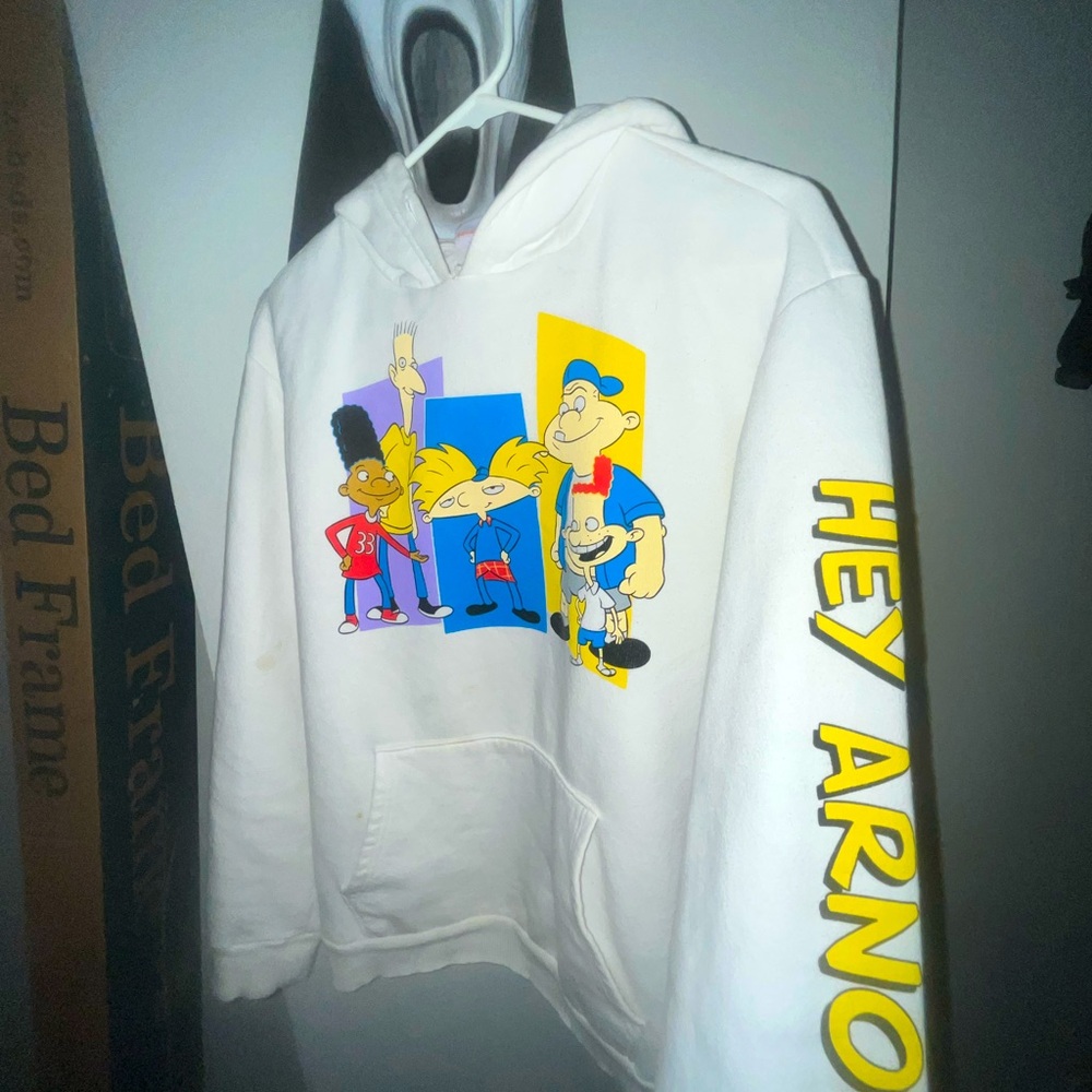 I’m selling a hey Arnold hoodie